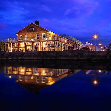 The Ship & Trades Hotel Chatham  Buitenkant foto